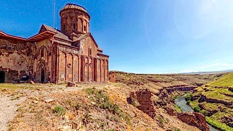 Uçaklı Uzun Karadeniz / Batum Ve Tiflis Turu / 5 Gece / İstanbul Çıkışlı