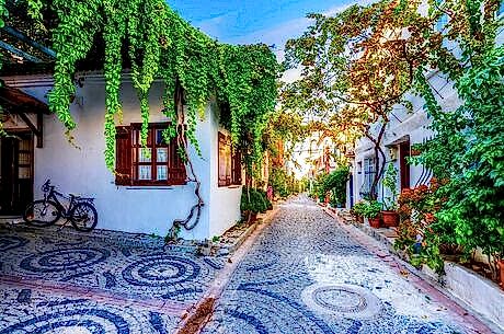 Bozcaada Ayvalık Cunda Turu 1 Gece Konaklama