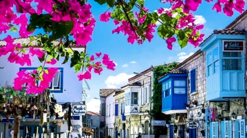 İzmir Alaçatı Ot Festivali   Turu / 1 Gece 2 Gün / İstanbul Kalkışlı