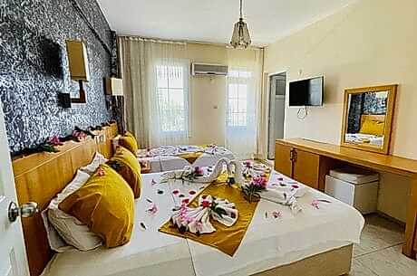 Fethiye Turu  / 3 Gece 4 Gün /Ölüdeniz Doğa Otel Konaklamalı   /  İstanbul Çıkışlı 